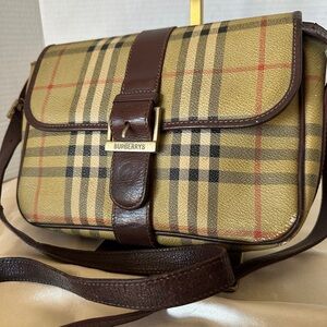 AUTHENTIC CROSSBODY/SHOULDER BAG BURBERRY.